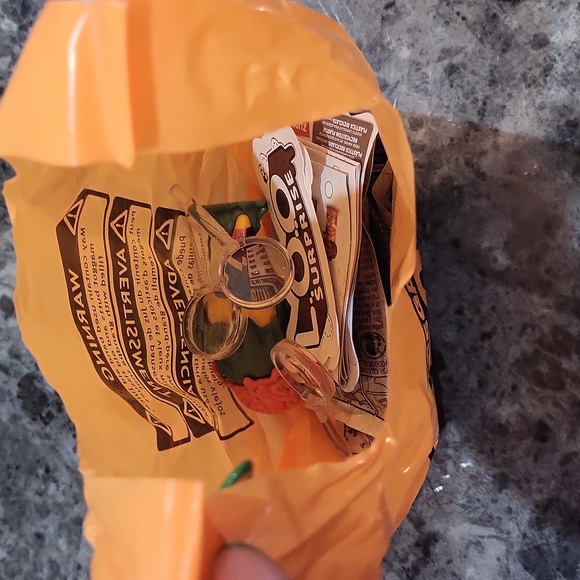 Zuru Mega Gross Minis - Picture 7 of 9